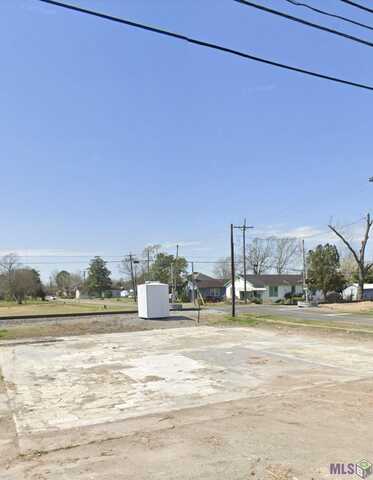 875 N Alexander Ave, Port Allen, LA 70767