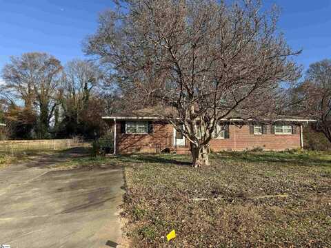 106 Keloy Street, Spartanburg, SC 29301