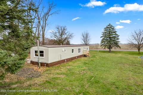 6865 S State Road, Ashley, MI 48806