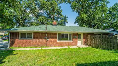 805 W North Street, Crown Point, IN 46307