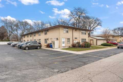 8821 Schneider Avenue, Highland, IN 46322