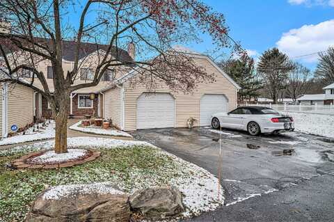 1102 Saratoga Lane, Chesterton, IN 46304