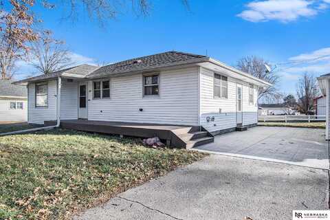 230 9th Street, Adams, NE 68301