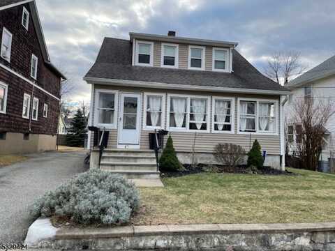 47 Central Ave, Butler, NJ 07405