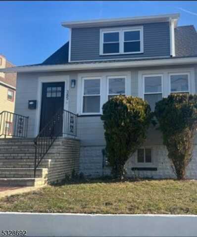 385 Russell St, Union, NJ 07088