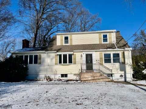 39 Packanack Lake Rd, Wayne, NJ 07470