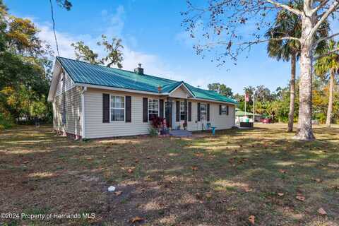 214 NE 2nd Street, Chiefland, FL 32626