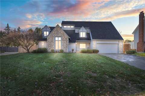 7821 W 116th Terrace, Overland Park, KS 66210