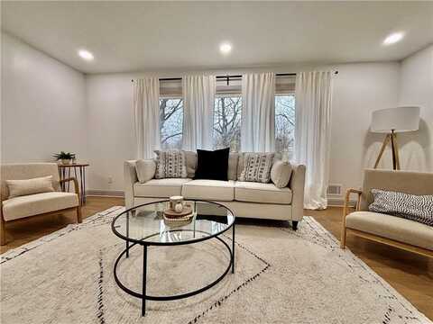 7505 Harvard Avenue, Raytown, MO 64138
