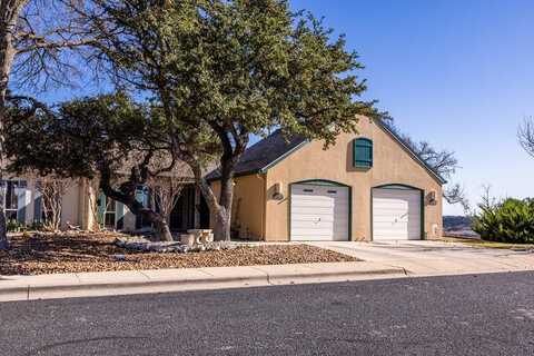 2025 Balmoral Dr, Kerrville, TX 78028