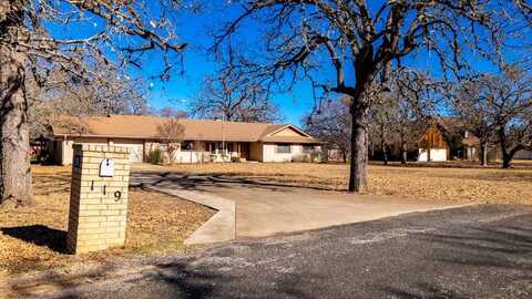 119 E Windwood Rd, Kerrville, TX 78028