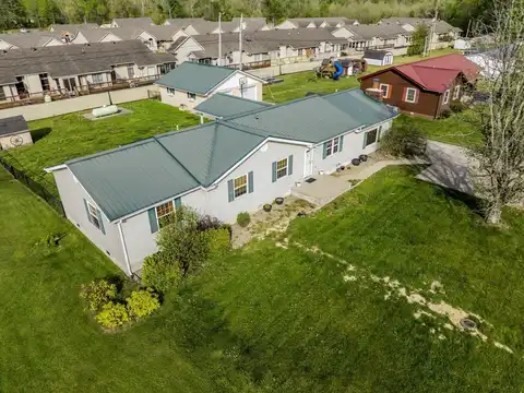 99 Carl Road, Grayson, KY 41143