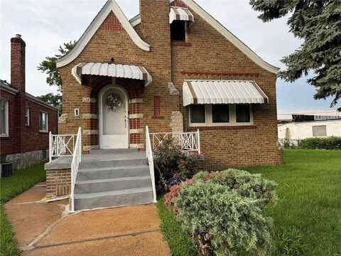 5819 McArthur Avenue, Saint Louis, MO 63120