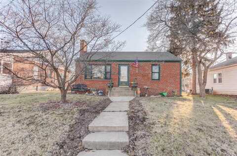 3 E Elm Street, Alton, IL 62002