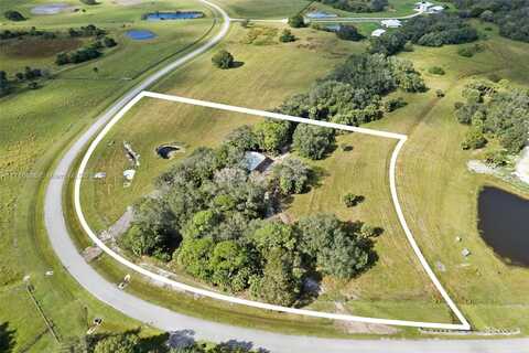 13567 SE 56th Circle, Okeechobee, FL 34974