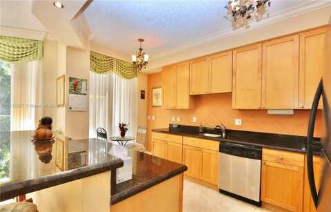 3600 Mystic Pointe Dr, Aventura, FL 33180
