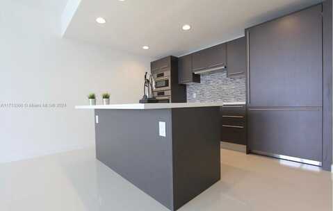 7875 NW 107th Ave, Doral, FL 33178