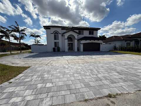 15624 SW 20th St, Miami, FL 33185