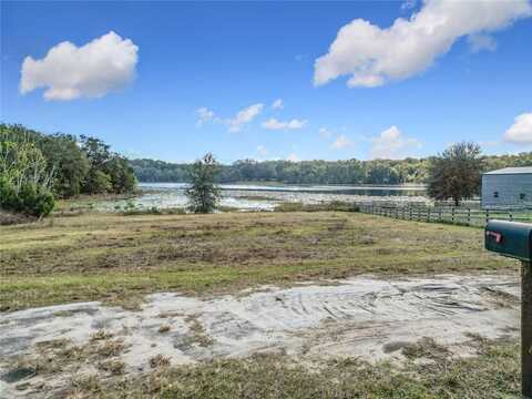 4235 DOVE VALLEY LANE, LADY LAKE, FL 32159