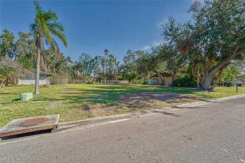 7017 13TH STREET E, SARASOTA, FL 34243