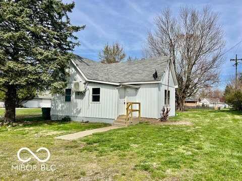 305 N Elm Street, Kempton, IN 46049