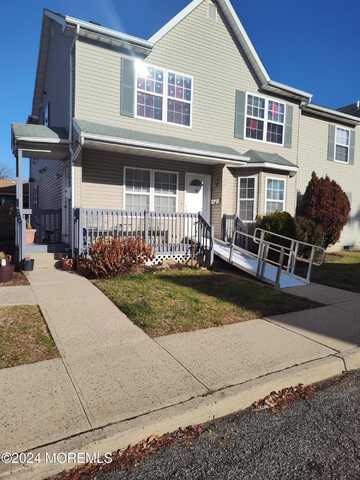 70 Broadway, Keyport, NJ 07735