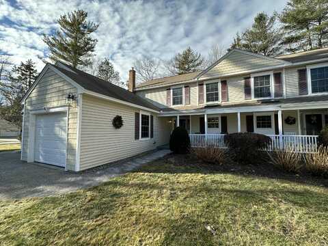 6 Winchester Court, Kennebunk, ME 04043