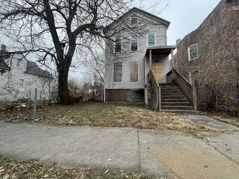 7918 S Escanaba Avenue, Chicago, IL 60617