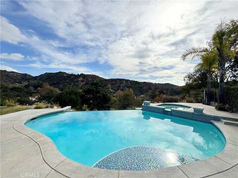 2604 Perkins Circle, Glendale, CA 91206