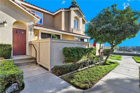 28524 Sorano, Lake Forest, CA 92679