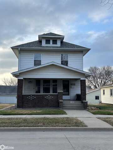 1224 Avenue E, Fort Madison, IA 52627