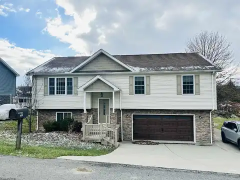 2320 Locust Drive, Fairmont, WV 26554