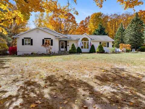 11110 Wildwood, Petoskey, MI 49770