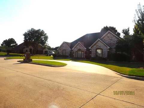 2111 Country Springs Street, McAlester, OK 74501