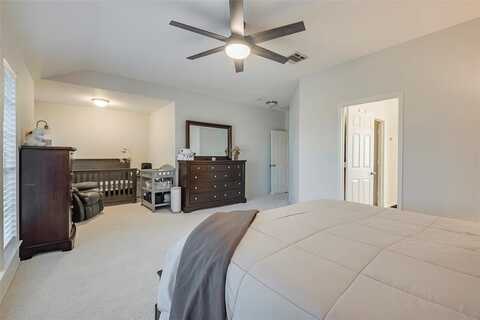 15404 Adlong Drive, Fort Worth, TX 76262