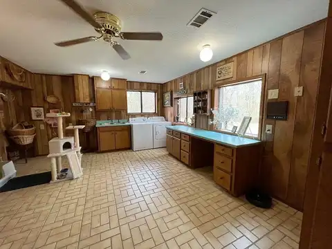 Papa Dons, PARKS, AR 72950
