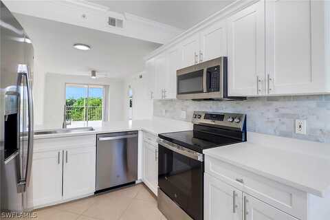 Kingbird Loop, Estero, FL 33967