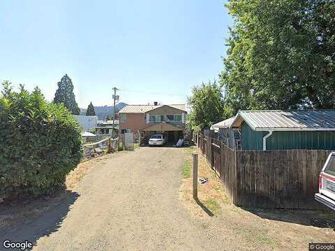 W First Ave, Sutherlin, OR 97479