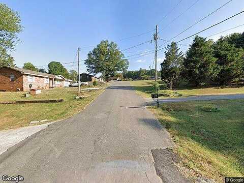 Wedgewood Dr, Russellville, AL 35653
