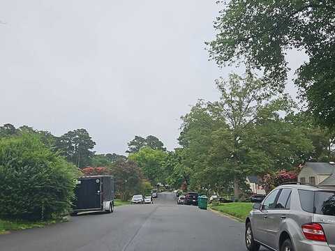 Basswood, HENRICO, VA 23229
