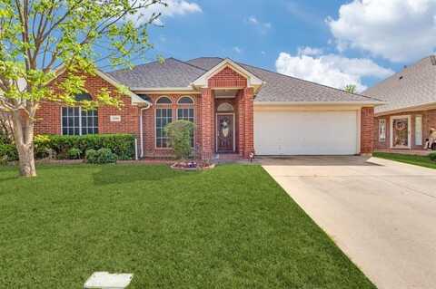 1330 Lyra Lane, Arlington, TX 76013