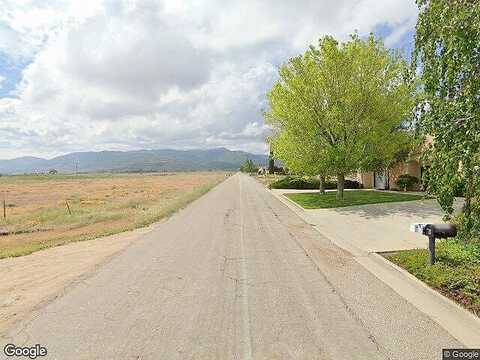 Santa Lucia St, Tehachapi, CA 93561