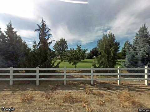 Nna Fisk Rd, Yakima, WA 98908