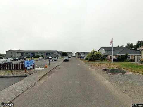 Moore St, Brookings, OR 97415