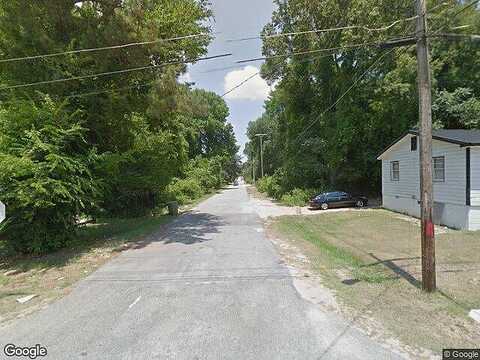 Miles St, Bennettsville, SC 29512