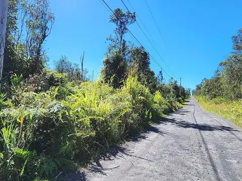 Leila Rd, Volcano, HI 96785