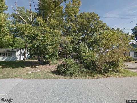 Holly Ln, Waldorf, MD 20601