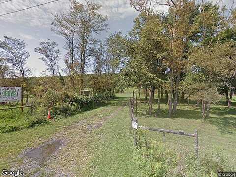 Berry Farm Rd #8, Staunton, VA 24401