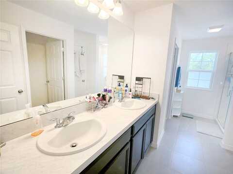 Avenal, DAVENPORT, FL 33837