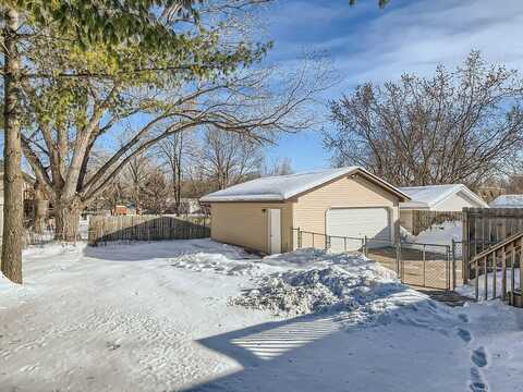 10Th, FOREST LAKE, MN 55025